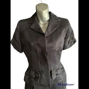 - Exquisite Givenchy Couture Navy  pantsuit sz 2